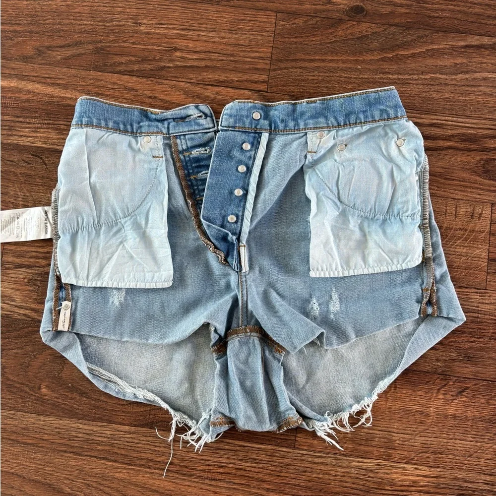 One Teaspoon Free People | Lovers
Denim Shorts 24 - Picture 4 of 12